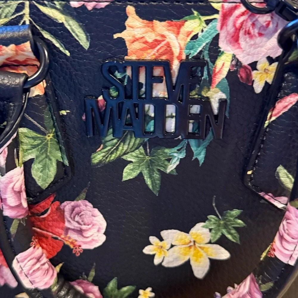 Steve Madden Floral Black Leather Women's Bag - Picture 3 of 13